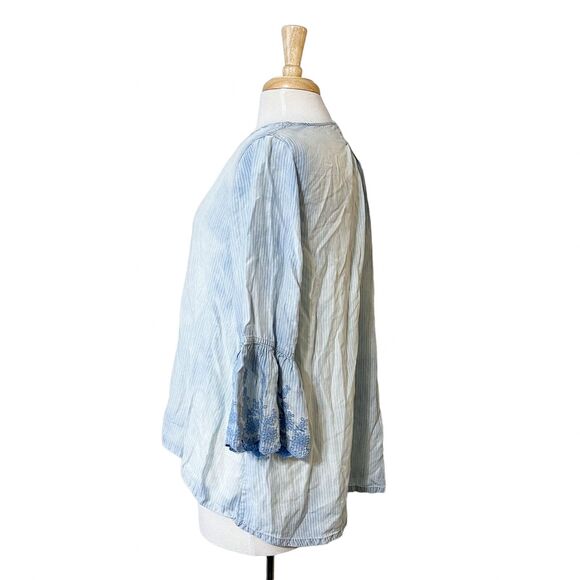 John Mark Anthropologie Shirt Size Small Boho Blue Striped Bell Sleeve - Picture 3 of 10